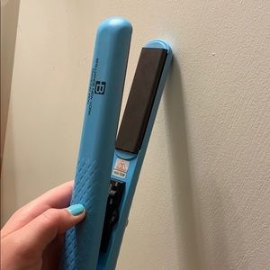 Straightener